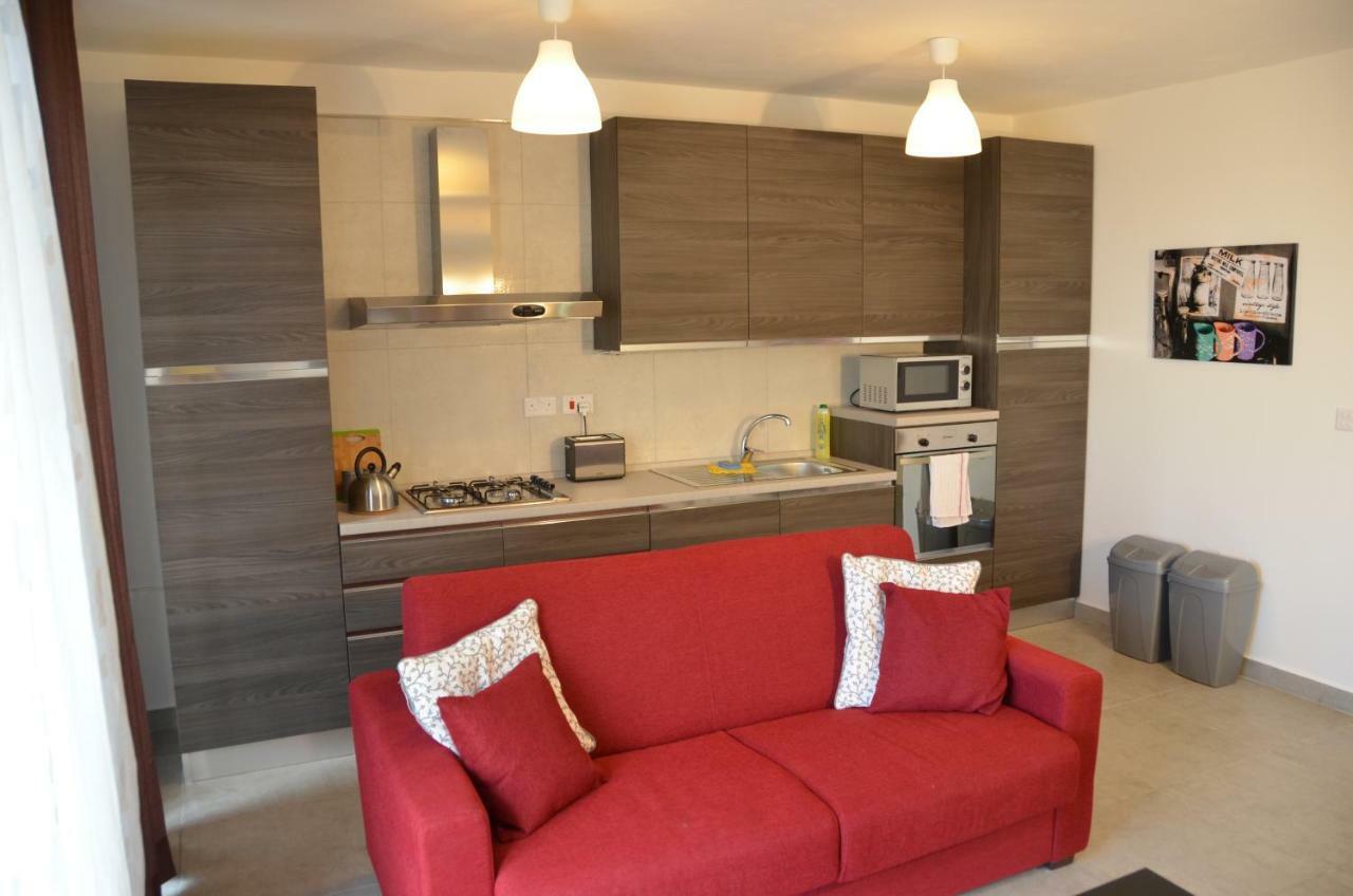 Pilgrim'S Rest Apartments Gzira Exterior photo