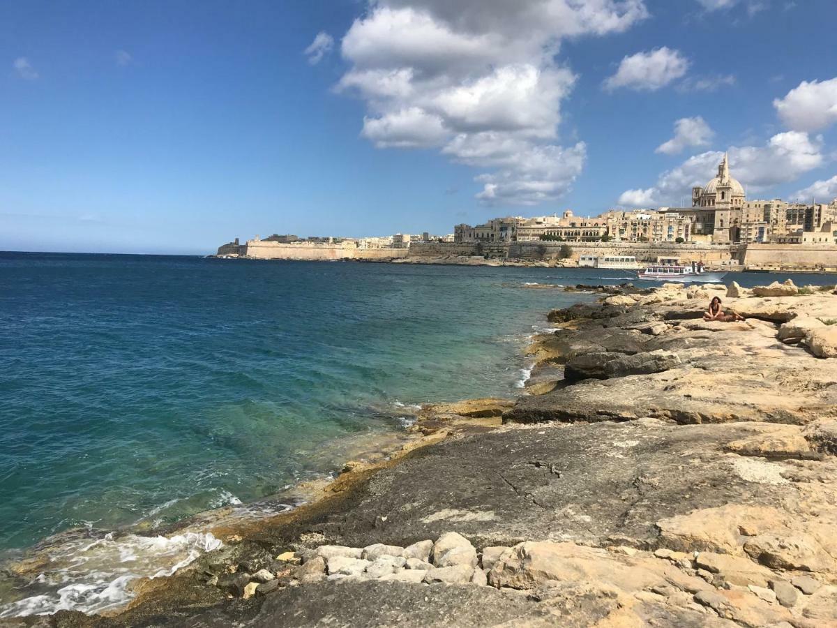 Pilgrim'S Rest Apartments Gzira Exterior photo