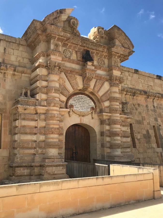 Pilgrim'S Rest Apartments Gzira Exterior photo