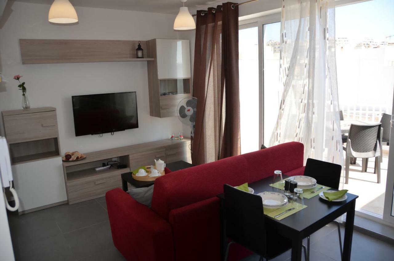 Pilgrim'S Rest Apartments Gzira Exterior photo
